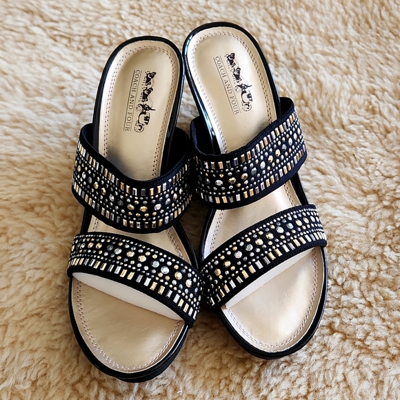 Gorgeous NWOT Coach And Four Dress Wedge Heel Sandals 🩶💛🖤 - Picture 13 of 16